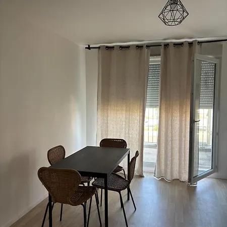 T2 Cosy Et Calme - Balcon - Rer D à Pied Apartamento *