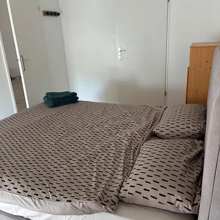 T2 Cosy Et Calme - Balcon - Rer D à Pied Apartamento *